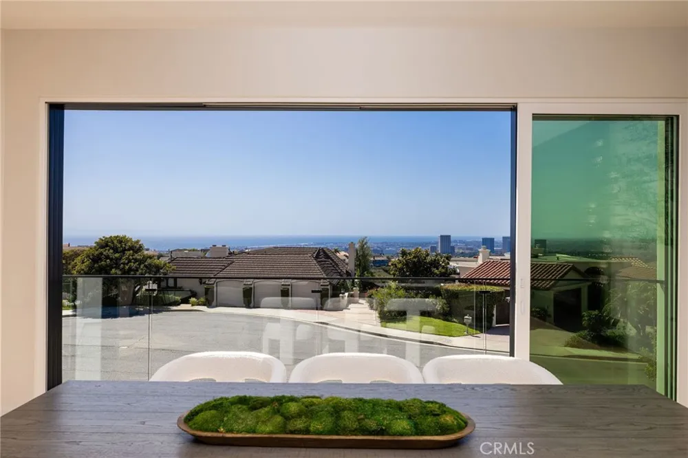 4 Narbonne Newport Beach, CA 92660