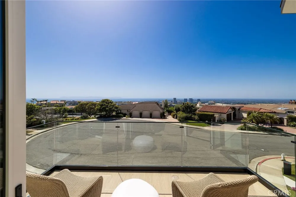 4 Narbonne Newport Beach, CA 92660