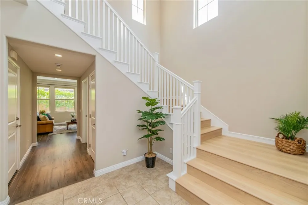 167 Overbrook Irvine, CA 92620
