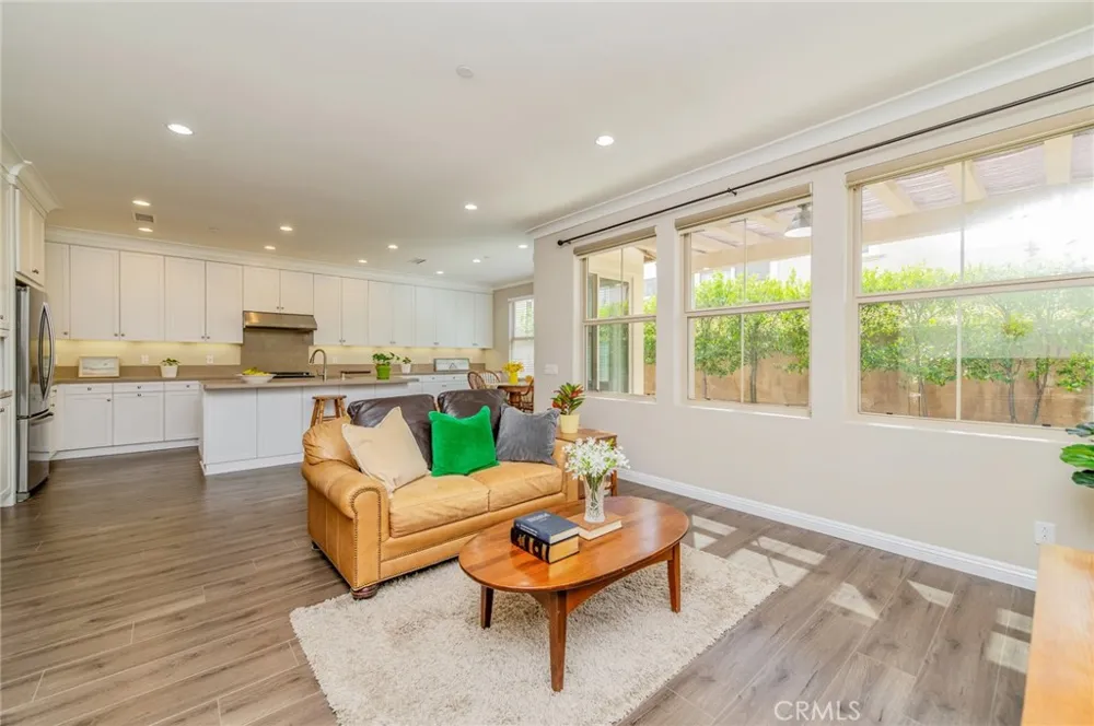 167 Overbrook Irvine, CA 92620