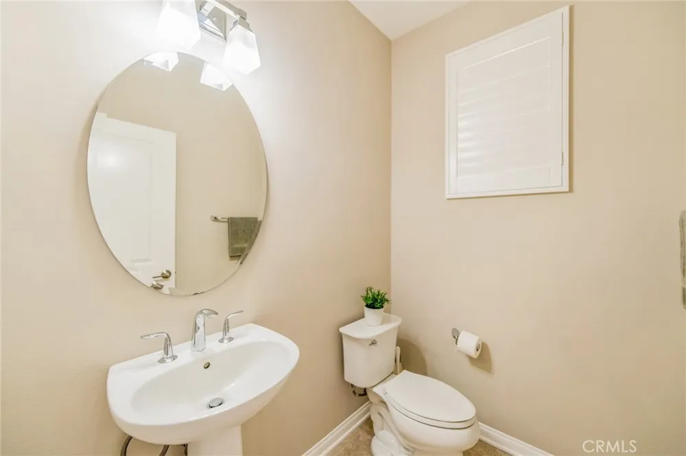 167 Overbrook Irvine, CA 92620