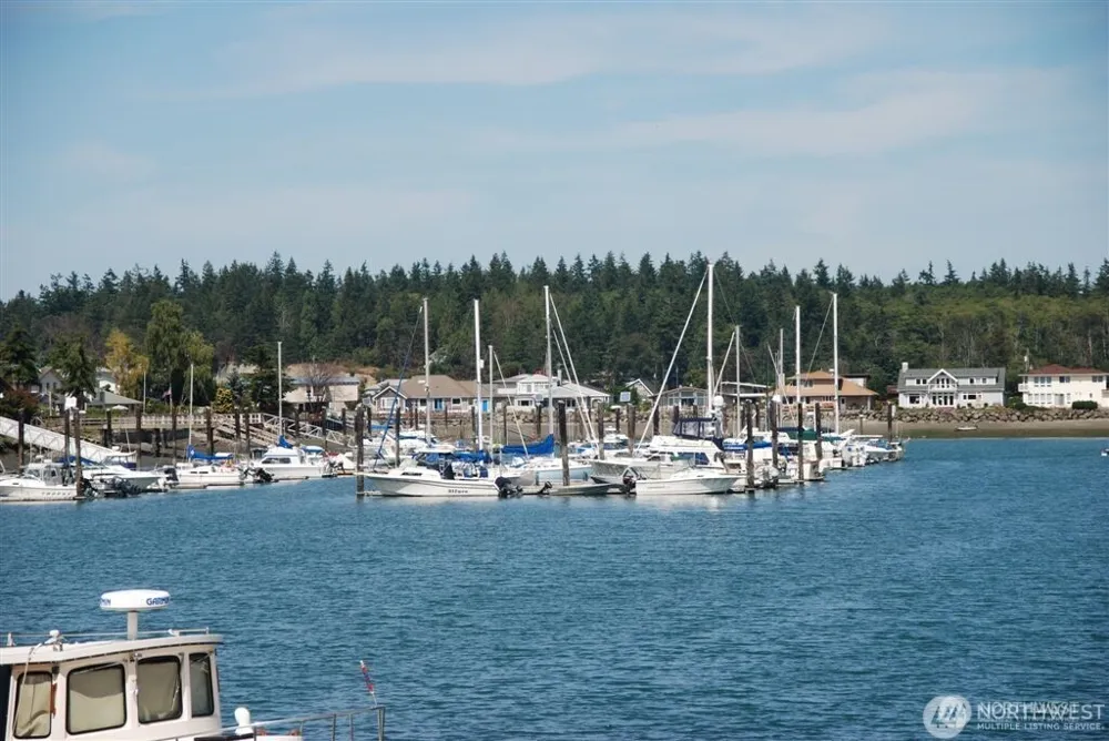 5180 NE Cedar Lane Hansville, WA 98340
