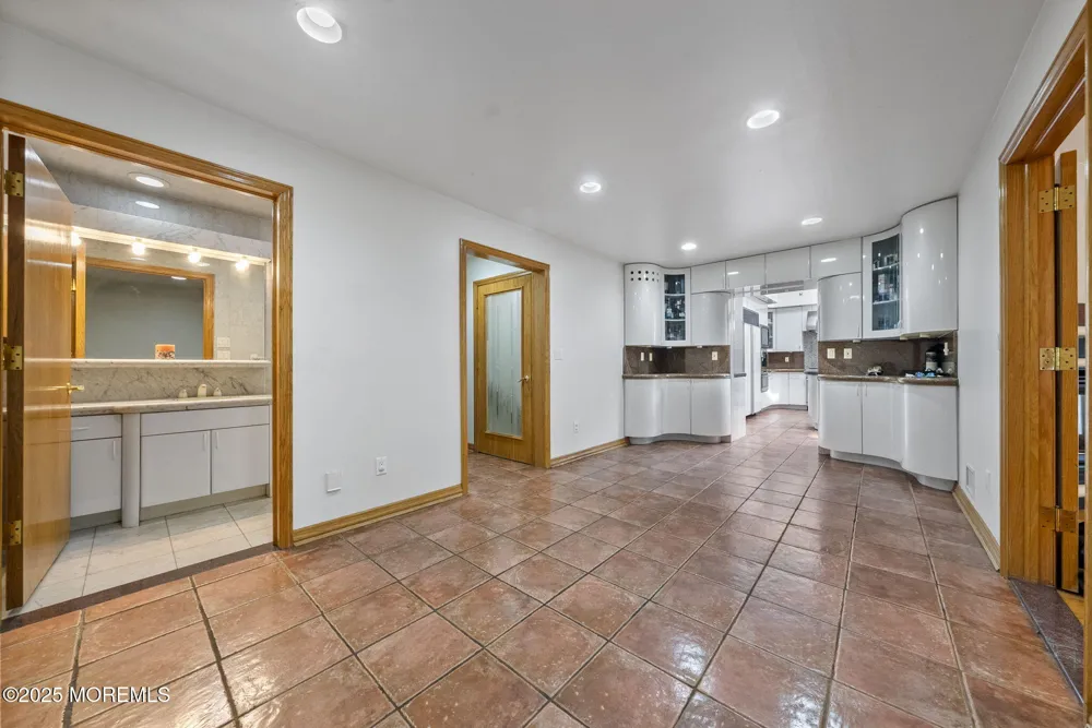 1923 Roberts Road Millstone, NJ 08535