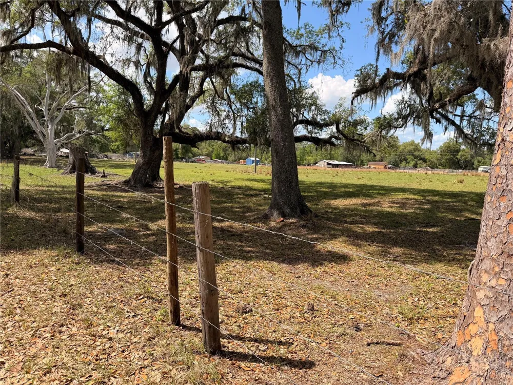 20512 RAMER ROAD Dade City, FL 33523