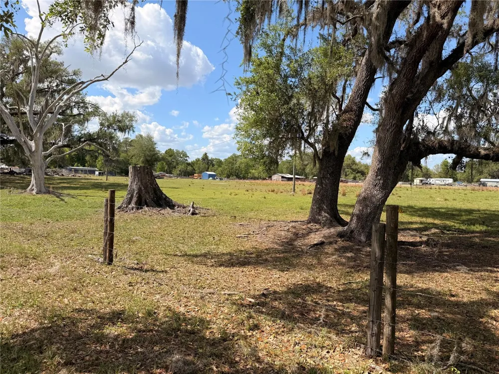 20512 RAMER ROAD Dade City, FL 33523