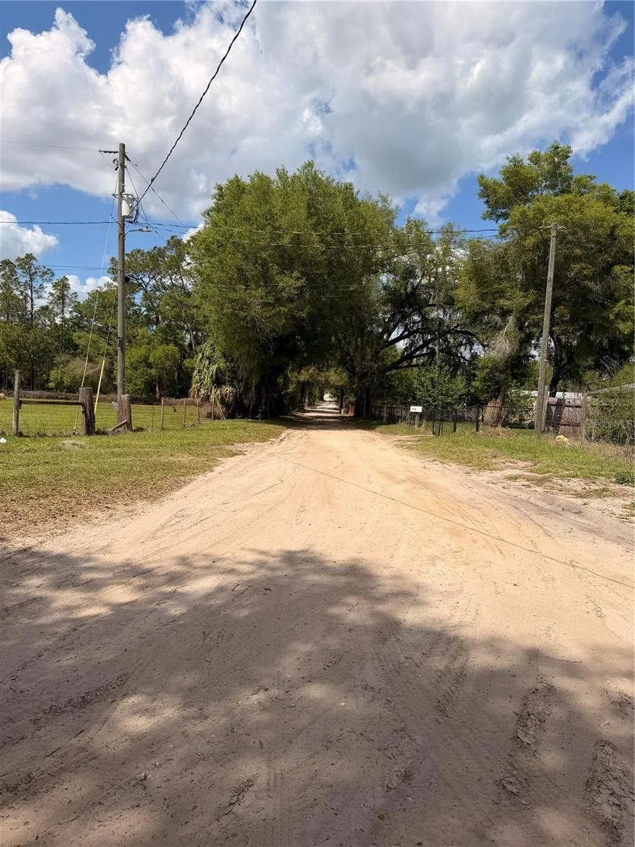 20512 RAMER ROAD Dade City, FL 33523