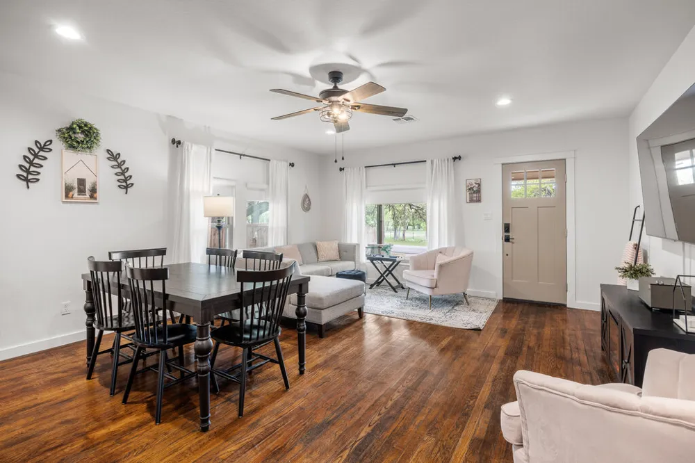 205 Old Austin Highway Johnson City, TX 78636