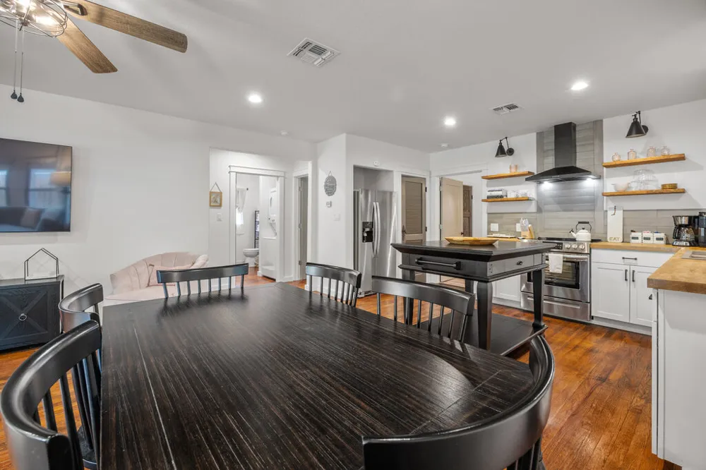 205 Old Austin Highway Johnson City, TX 78636