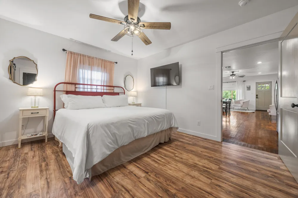 205 Old Austin Highway Johnson City, TX 78636