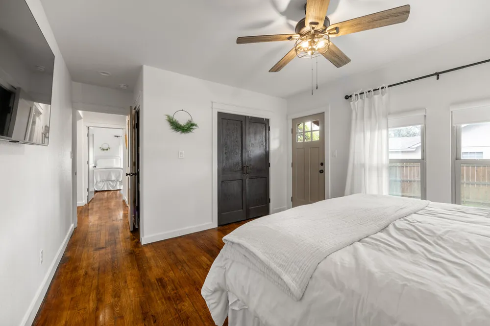 205 Old Austin Highway Johnson City, TX 78636