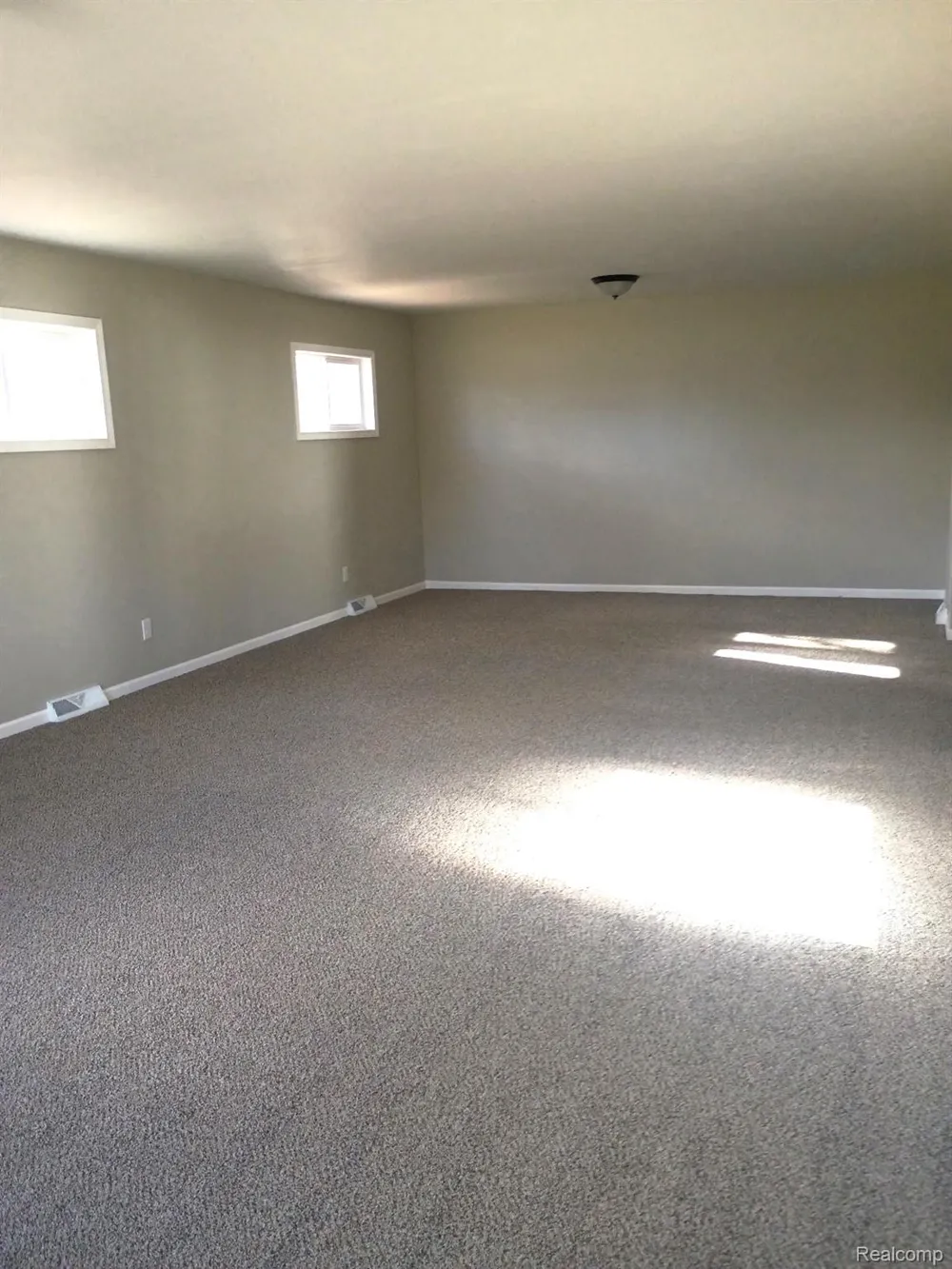 203 E Commercial Street Norvell Township, MI 49263