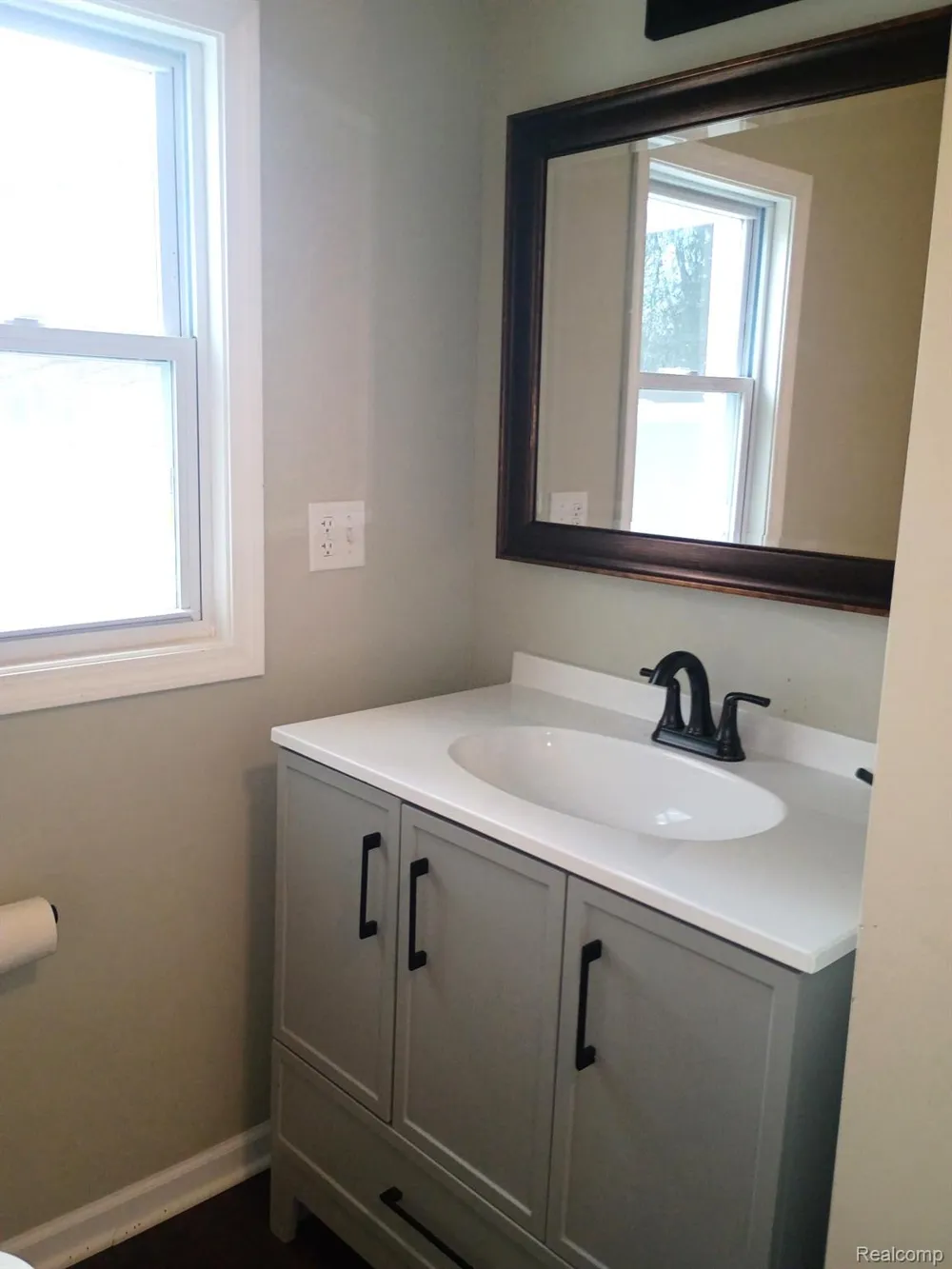 203 E Commercial Street Norvell Township, MI 49263