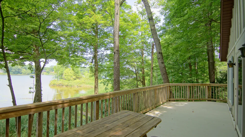 10749 Kings Lane Berrien Township, MI 49103