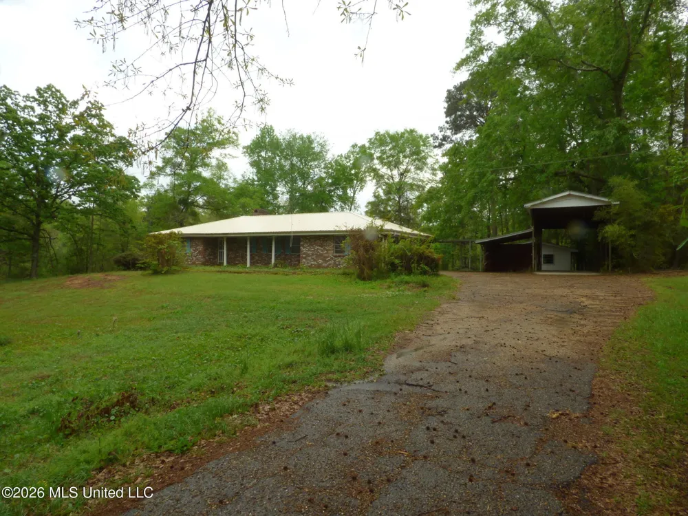 326 Roan Ready Road Monticello, MS 39654