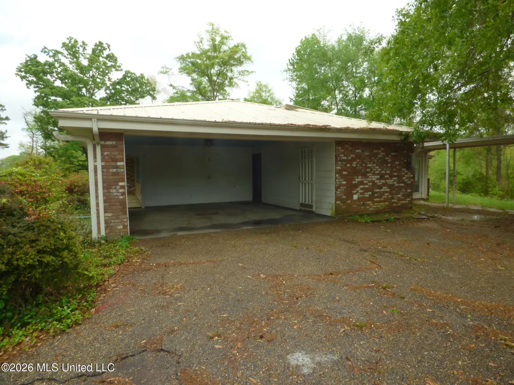 326 Roan Ready Road Monticello, MS 39654