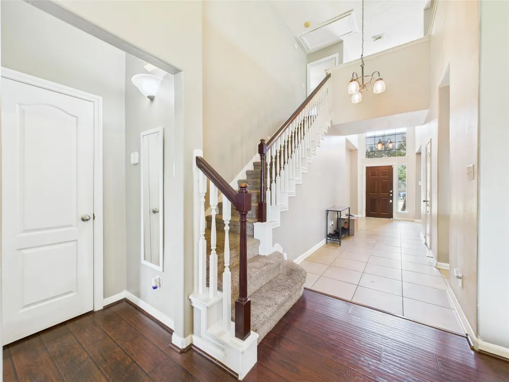 1484 Allison Street Alvin, TX 77511