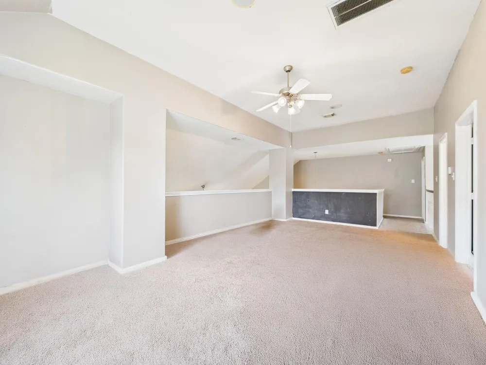 1484 Allison Street Alvin, TX 77511