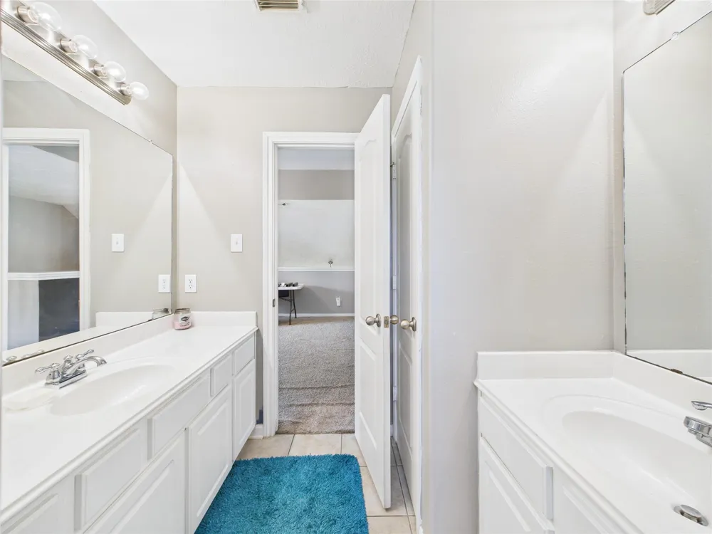1484 Allison Street Alvin, TX 77511