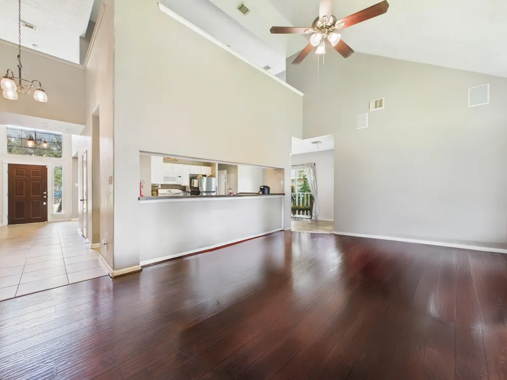 1484 Allison Street Alvin, TX 77511