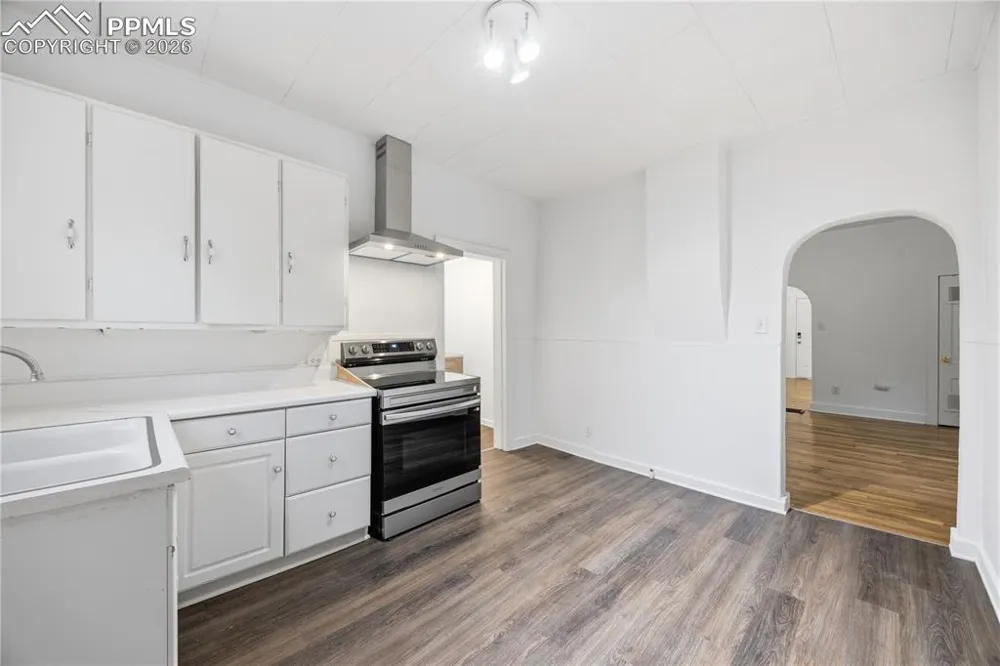 911 S El Paso Street Colorado Springs, CO 80903