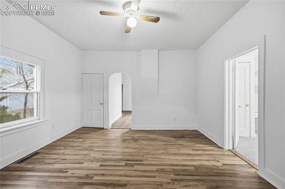 911 S El Paso Street Colorado Springs, CO 80903