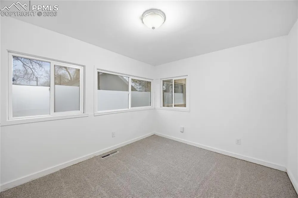 911 S El Paso Street Colorado Springs, CO 80903