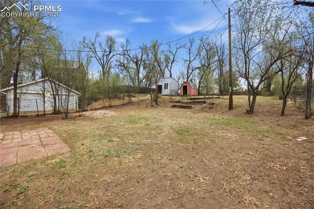 911 S El Paso Street Colorado Springs, CO 80903