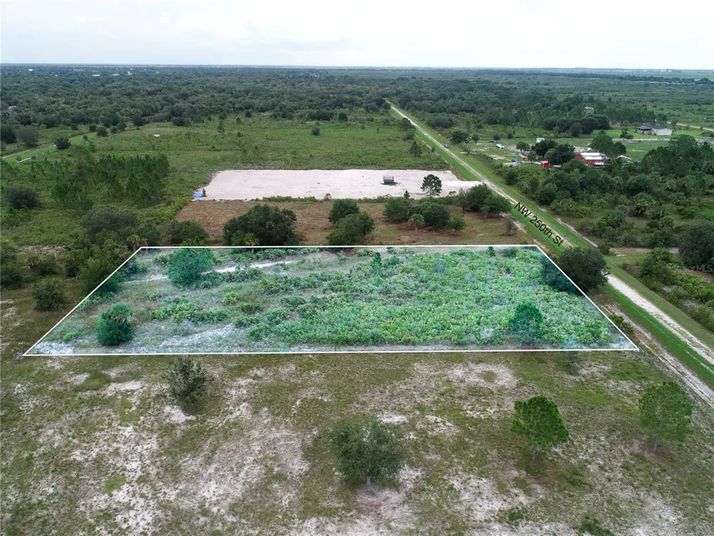 18235 NW 250TH STREET Okeechobee, FL 34972