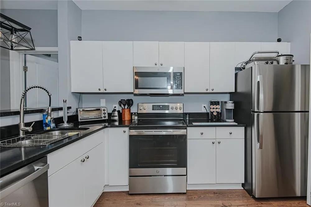 302 Campus Walk Trail #101 Elon, NC 27244
