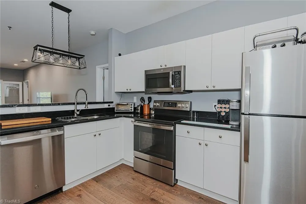 302 Campus Walk Trail #101 Elon, NC 27244