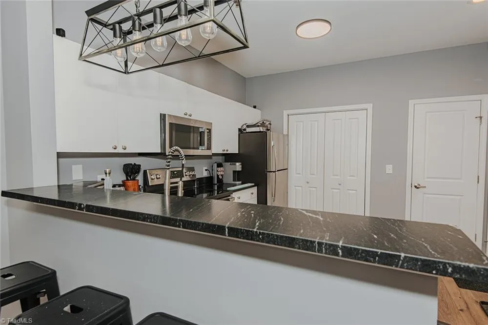 302 Campus Walk Trail #101 Elon, NC 27244