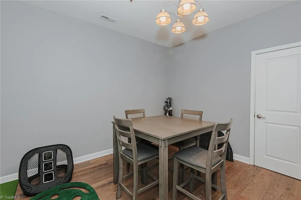 302 Campus Walk Trail #101 Elon, NC 27244