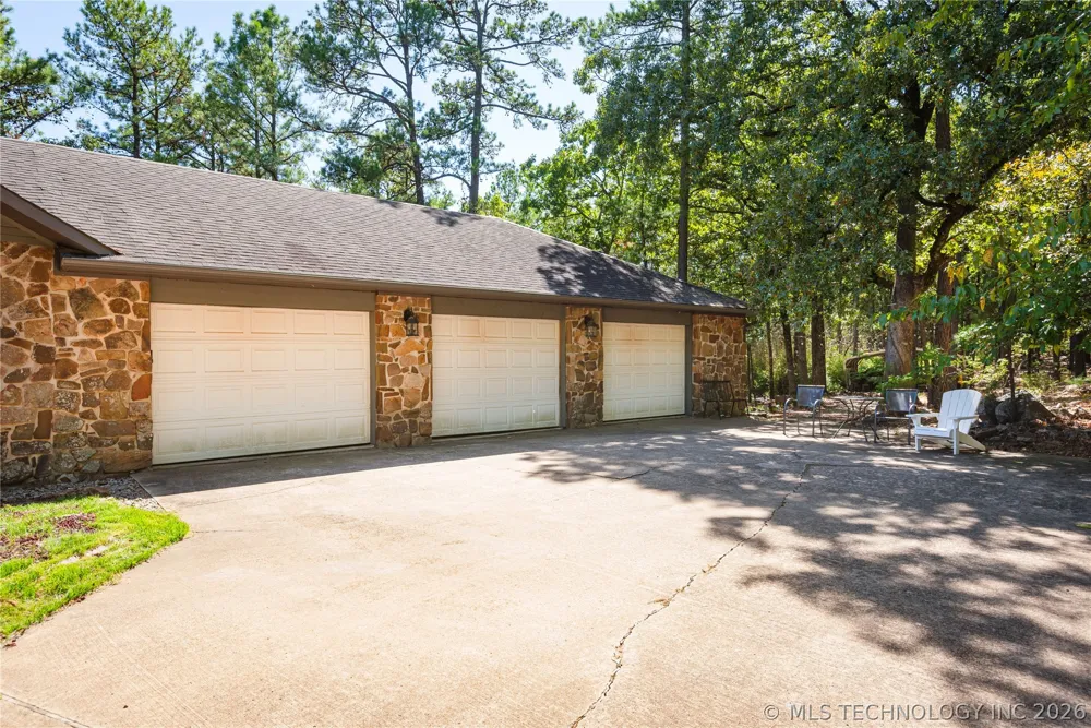 5016 Kw Moyers, OK 74557