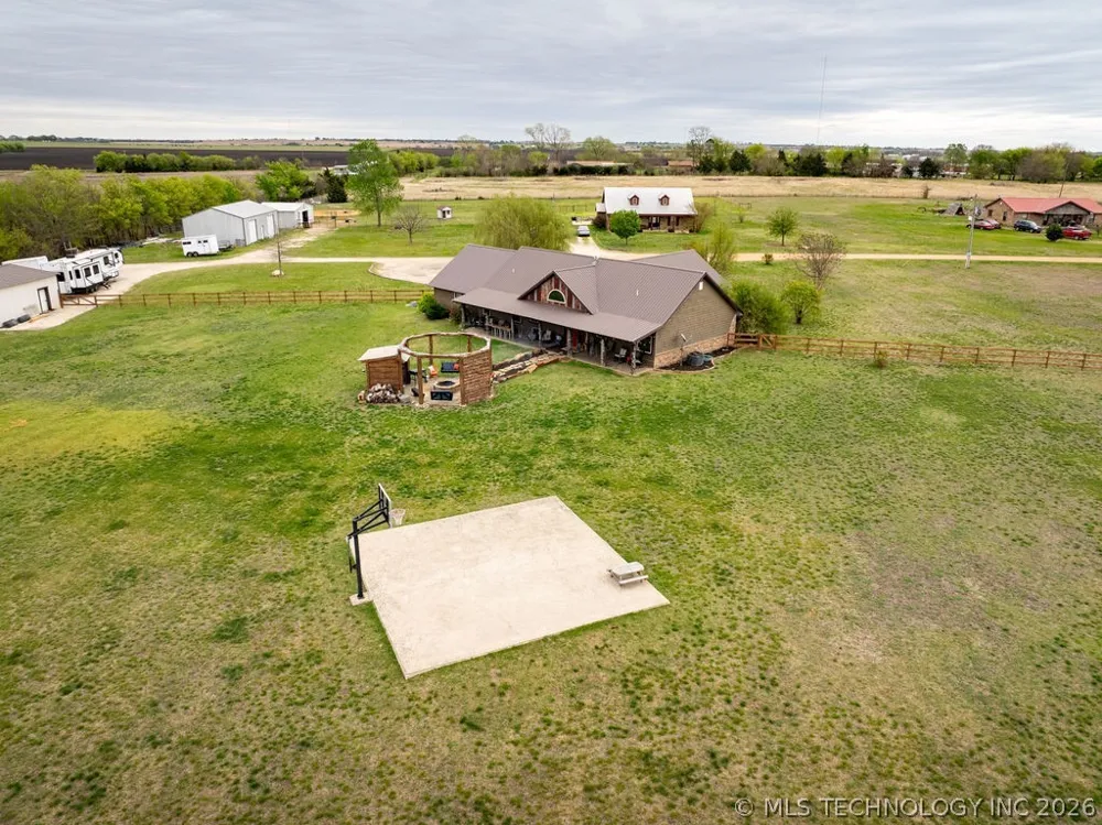 15337 Lewis Lane Madill, OK 73446