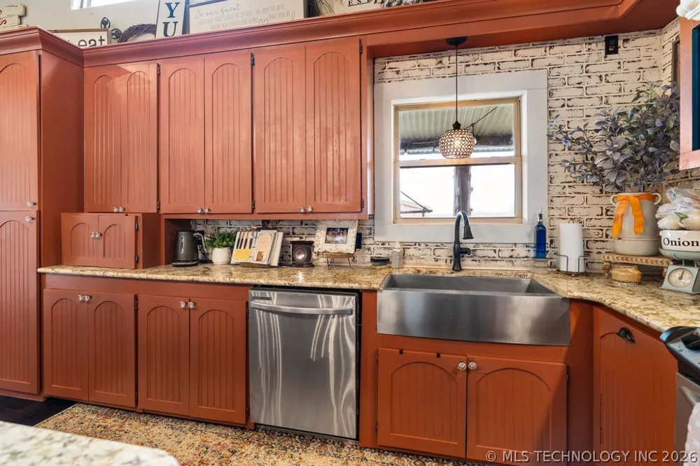 15337 Lewis Lane Madill, OK 73446
