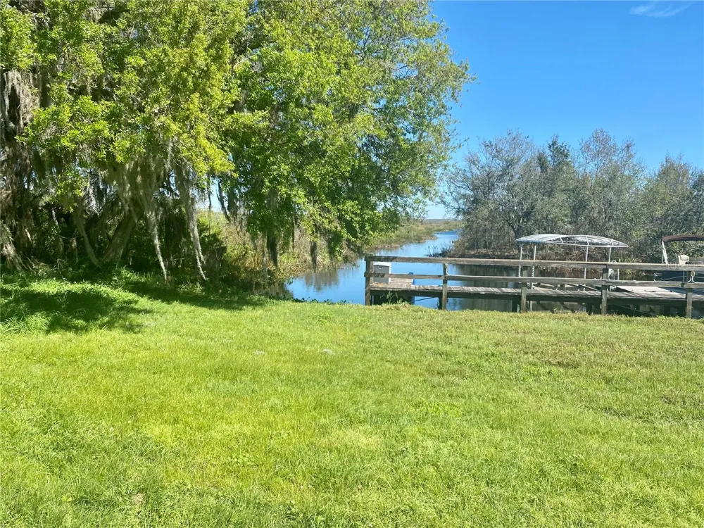 1051 GREEN GATE BOULEVARD Groveland, FL 34736