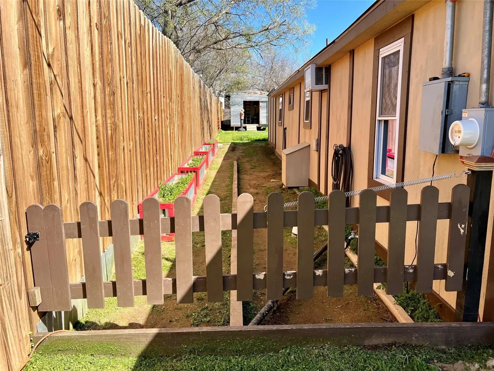 716 Baylor Street Nocona, TX 76255