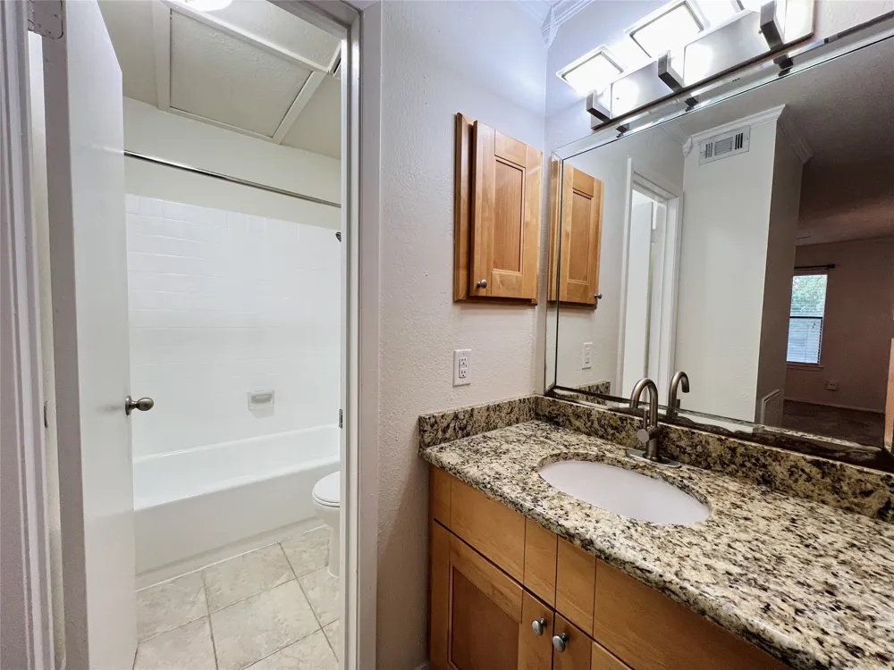 5759 Cedar Creek Drive Benbrook, TX 76109