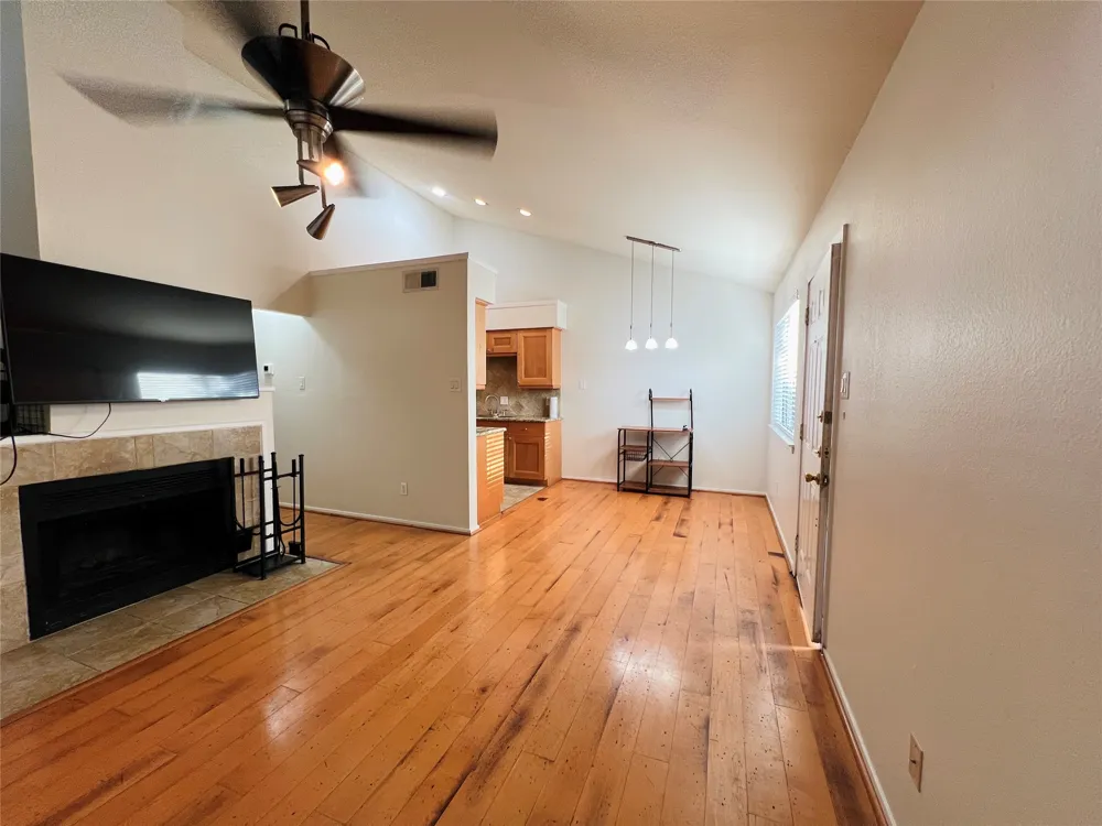 5759 Cedar Creek Drive Benbrook, TX 76109