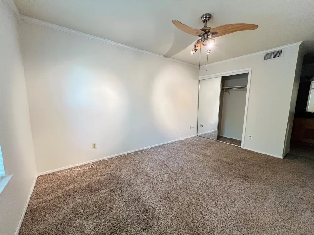 5759 Cedar Creek Drive Benbrook, TX 76109