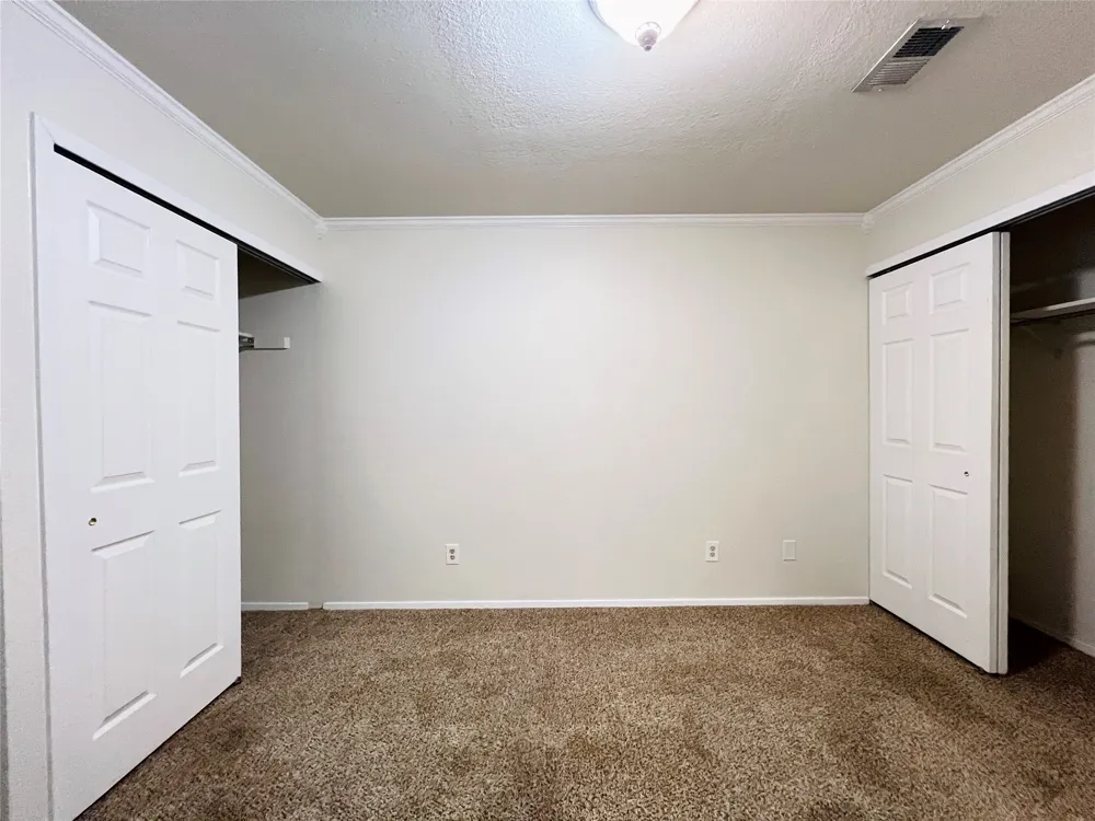 5759 Cedar Creek Drive Benbrook, TX 76109