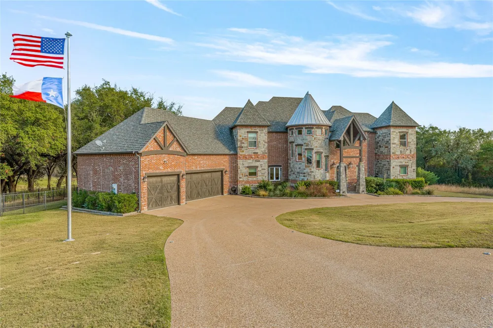 19069 Lakeview Court Whitney, TX 76692