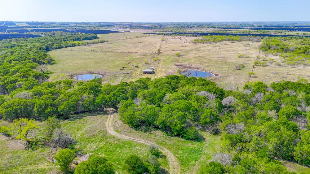 6600 SW County Road 2150 Richland, TX 76681