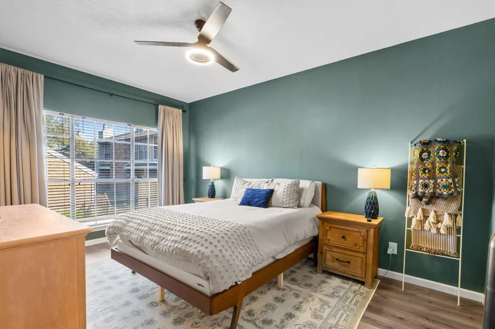 3550 Country Square Drive #111 Carrollton, TX 75006
