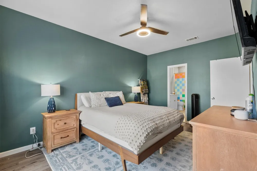 3550 Country Square Drive #111 Carrollton, TX 75006