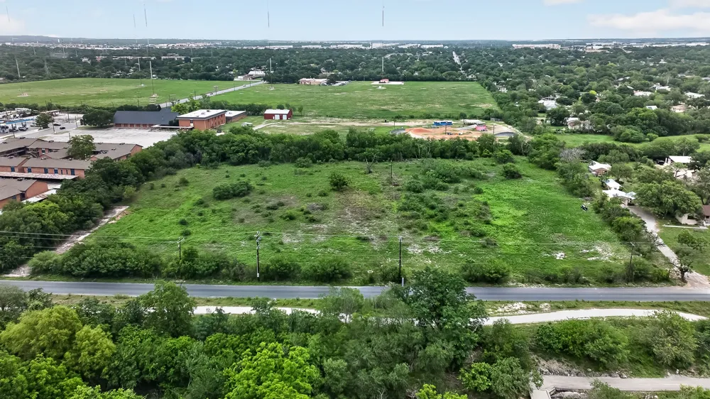 1328 Holbrook. Road San Antonio, TX 78218