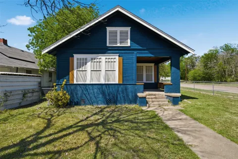 2001 Homan Avenue