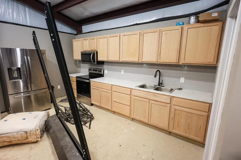 845 FM 31 De Berry, TX 75639