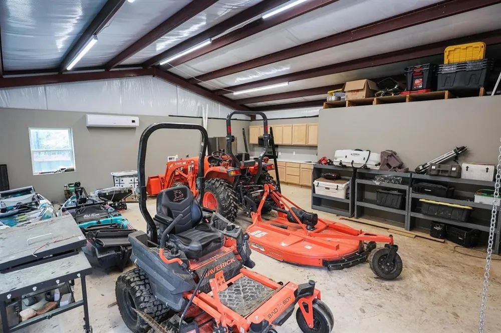 845 FM 31 De Berry, TX 75639