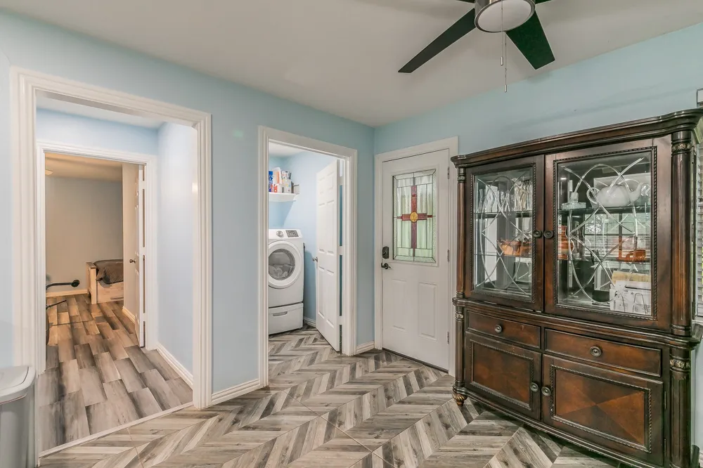 904 SHERMAN STREET Tioga, TX 76271